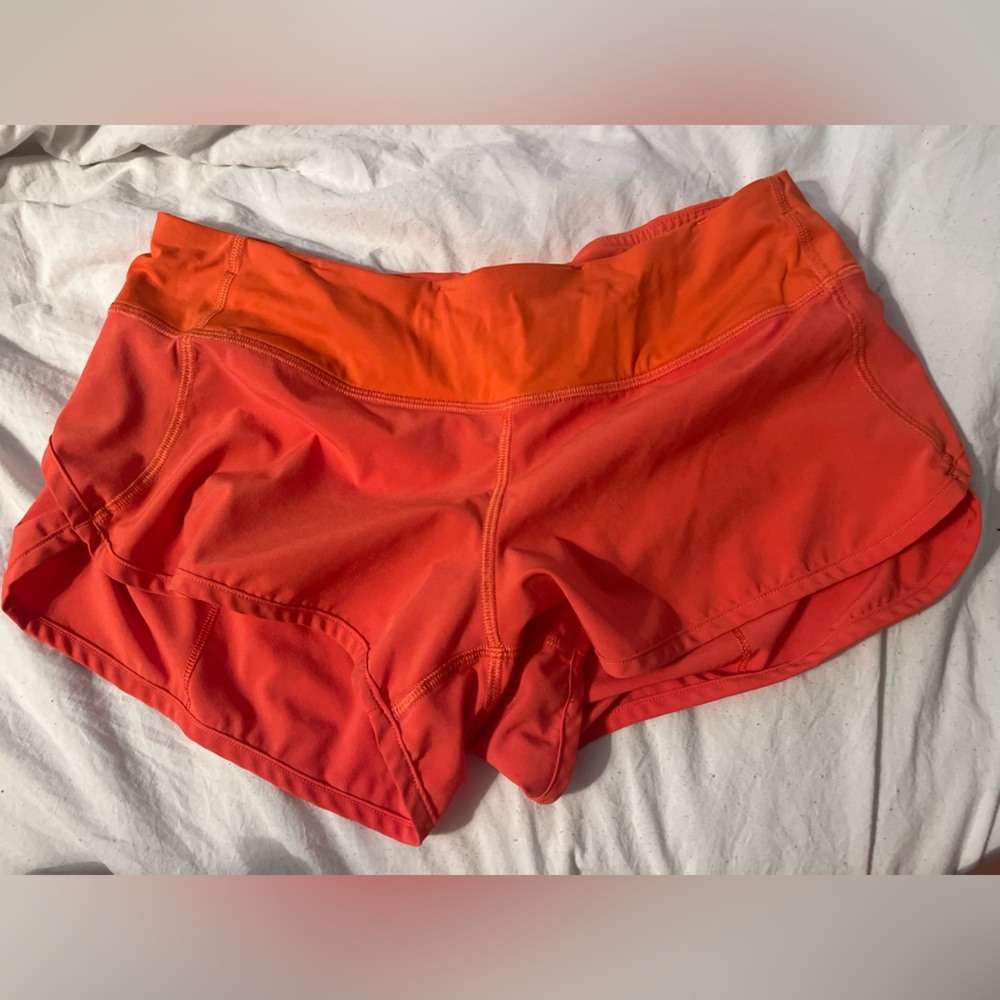 size 6 lululemon shorts 2.5